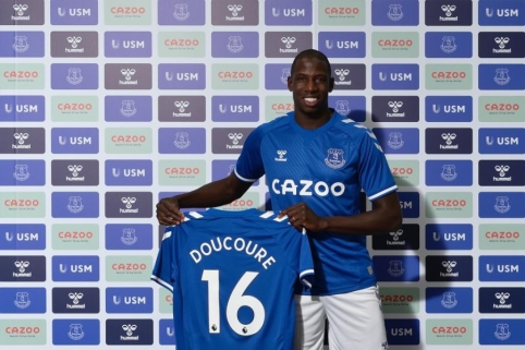 Official: "Everton" introduced another newcomer