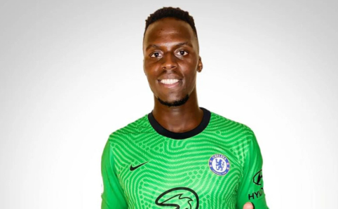 Official: "Chelsea" strengthens goalkeeper position