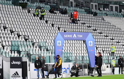 In Italy, all football players are urged to get vaccinated.