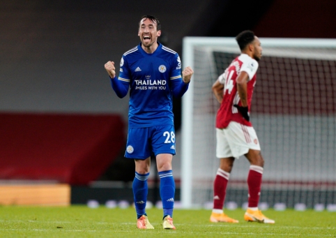 "Leicester" crushed "Arsenal" team at the end of the match.