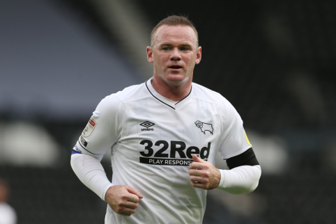 W. Rooney revealed that he was close to transferring to one of the Spanish giants.