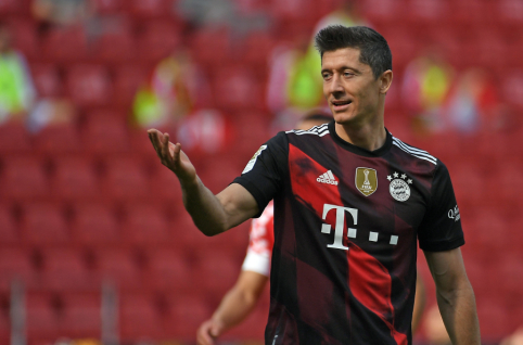 "Chelsea contacted R. Lewandowski"