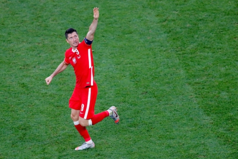 R. Lewandowski: our national team deserves more