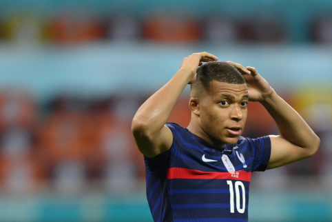 PSG director Leonardo: "Mbappe promised that he will not leave PSG as a free agent"