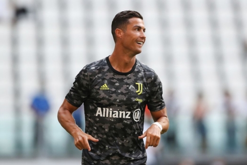 Despite rumors, C. Ronaldo should stay at "Juventus" club