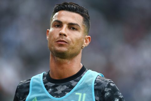 "Juventus" officially confirms Cristiano Ronaldo's sale