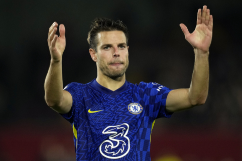 C. Azpilicueta interested in "Barcelona"