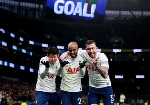 "Tottenham" won their third consecutive victory in the Premier League.