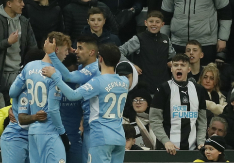 "Man City" crushes "Newcastle", "Chelsea" continues to score points