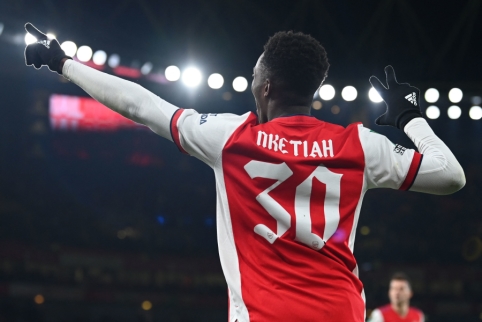 E. Nketiah hat-trick leads "Arsenal" to victory over "Sunderland" eleven