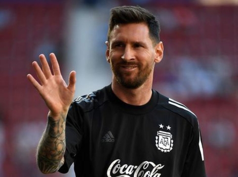 L. Messi's doctor: I wish for Argentina to lose all group matches.