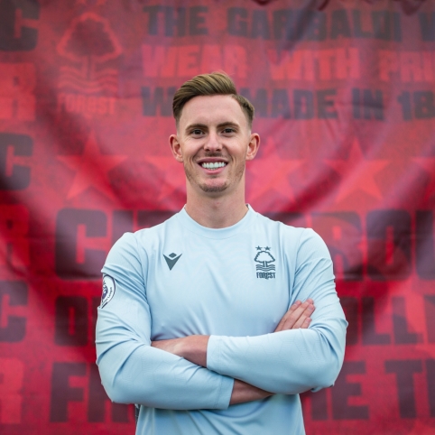 Official: D. Henderson joins "Nottingham Forest" on loan terms