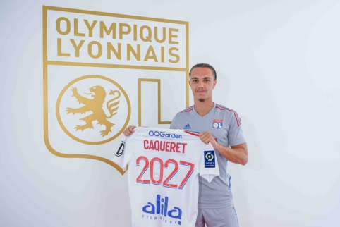 The talented M. Caqueret extended his contract with "Lyon"