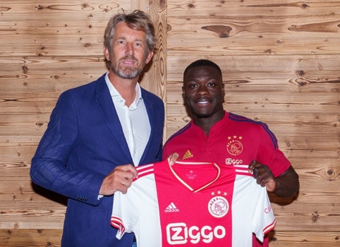 "Ajax" officially regained B. Brobbey and acquired a promising defender from "Porto"