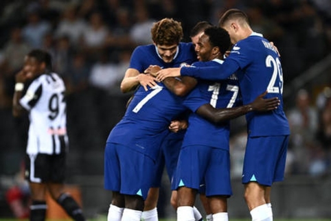 R. Sterling, who scored the first goal, helped Chelsea team beat Udinese