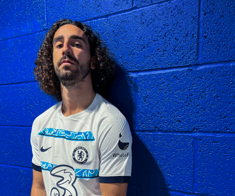 Official: "Chelsea" completed a deal for the acquisition of M. Cucurella