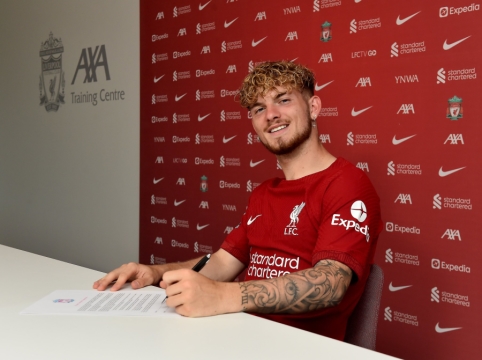 The talented H. Elliott connected his future with "Liverpool"