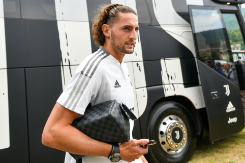 A. Rabiot will not become a player of "Man United" team this summer