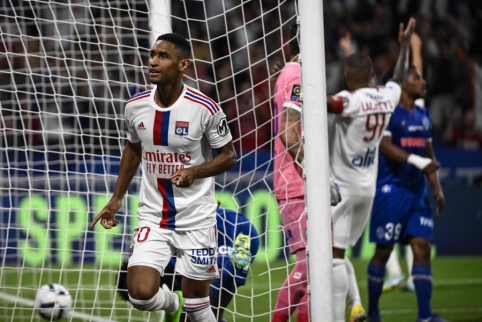 "Lyon" crushed "Troyes" at home with eleven goals