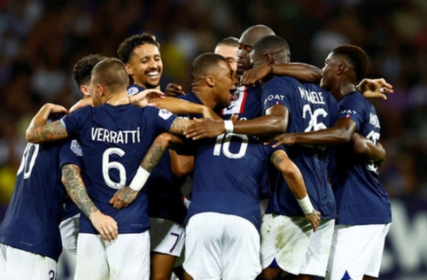 Special bus is carrying PSG team in Portugal