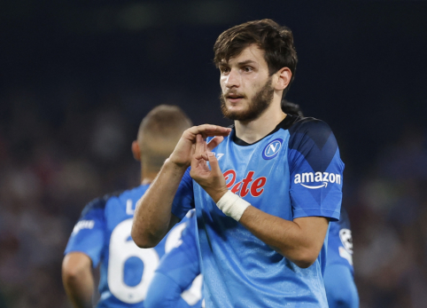 Important Napoli Victory: K. Kvaratskhelia's Future Tied to the club