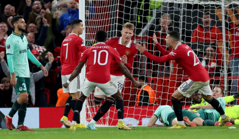 "S. McTominay snatched an important victory for the Man Utd team in the final moments"