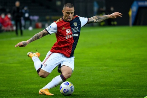 The Antwerp club suspends R. Nainggolan for unlimited electronic cigarette smoking.