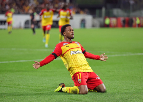 Lens" rejected a huge offer from "RB Leipzig" for L. Openda