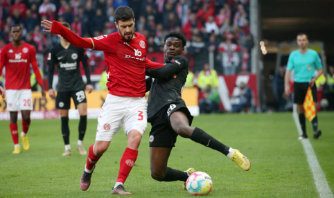 "Eintracht" and "Mainz" teams' clash ended in a draw