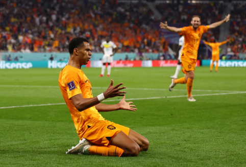 The Netherlands defeat Senegal at the end of the match