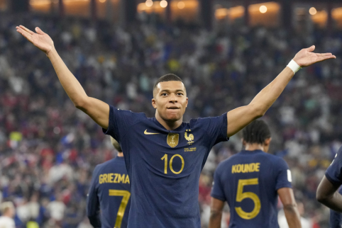 K. Mbappe's double paves the way for the French to the quarterfinals.