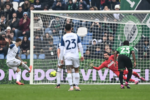 Lazio" defeated "Sassuolo" team on the road