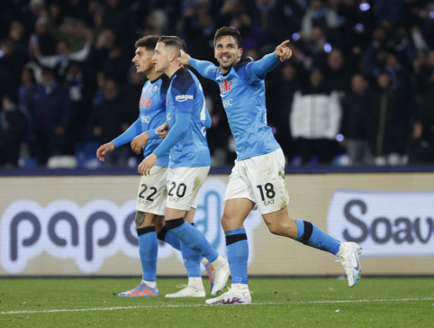 Napoli" crushed "Roma