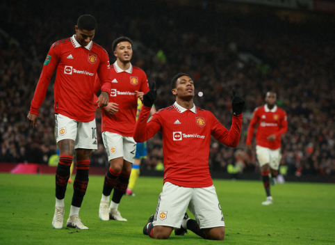 Man Utd" stepped into the "Carabao" Cup final without any trouble