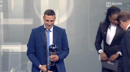 Returning the celebration to Argentina L. Scaloni - FIFA Coach of the Year