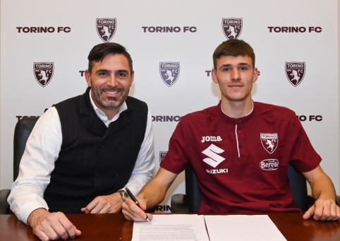 Serie A" debutant G. Gineitis signed a new contract with "Torino