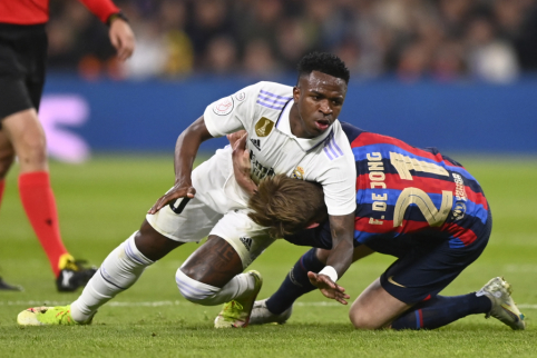 Vinicius lured to England