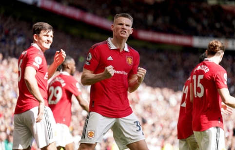 Manchester United" secured their second consecutive victory