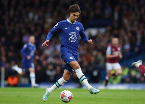 J. Felix expressed a desire to stay in the "Chelsea" club.