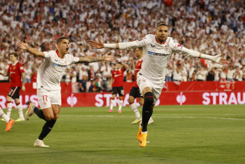 Sevilla" ousted "Man Utd" from the Europa League