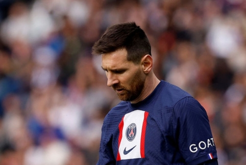 PSG fans loudly booed L. Messi