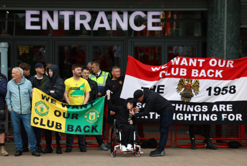 Man Utd fans organized a protest against the Glazers