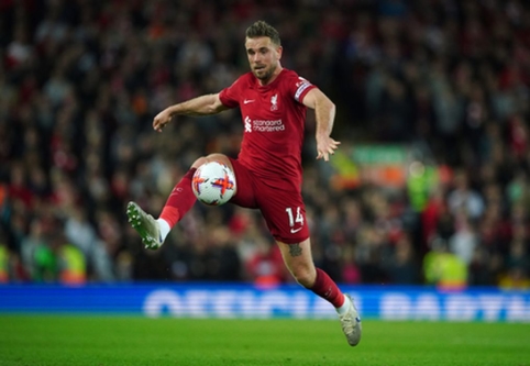 Ajax" interested in J. Henderson