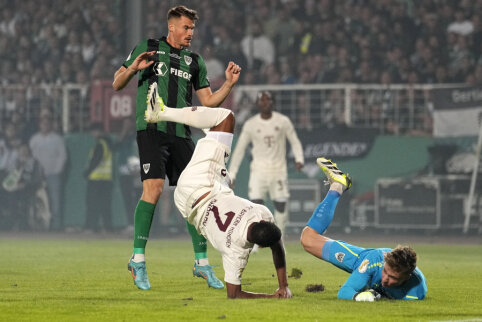 S. Gnabry fell out of formation for a long time