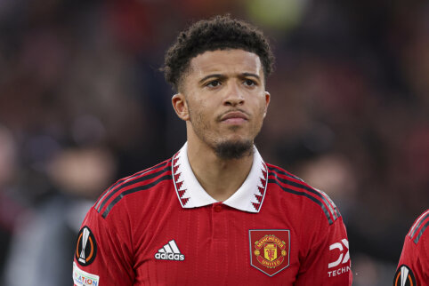 J. Sancho received a request from "Man Utd" teammates.