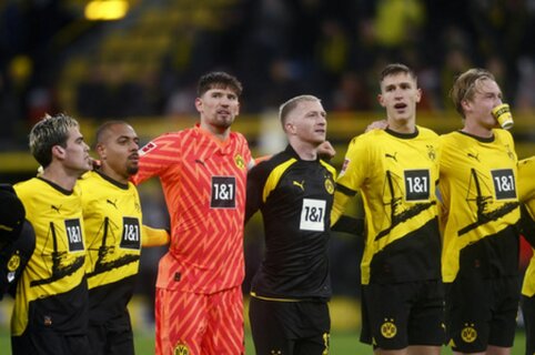 Fantastic comeback in Germany: BVB team celebrating victory after overcoming a two-goal deficit