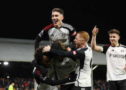 In the match between Fulham and Wolves, an 11-meter penalty show prevailed.