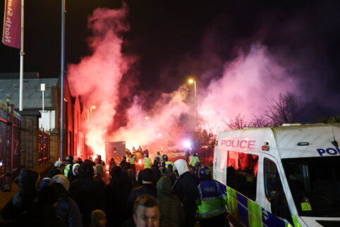 Legia" fans clash with English police