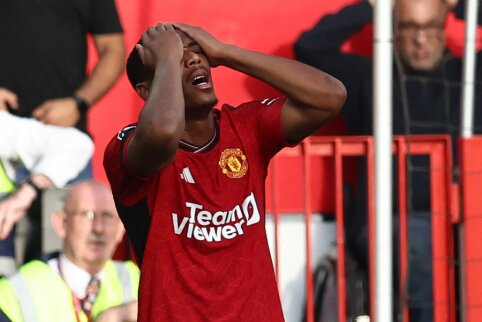 A. Martial firmly refused to leave "Man Utd