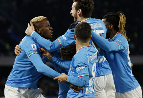 Napoli" secured a dramatic victory in Italy